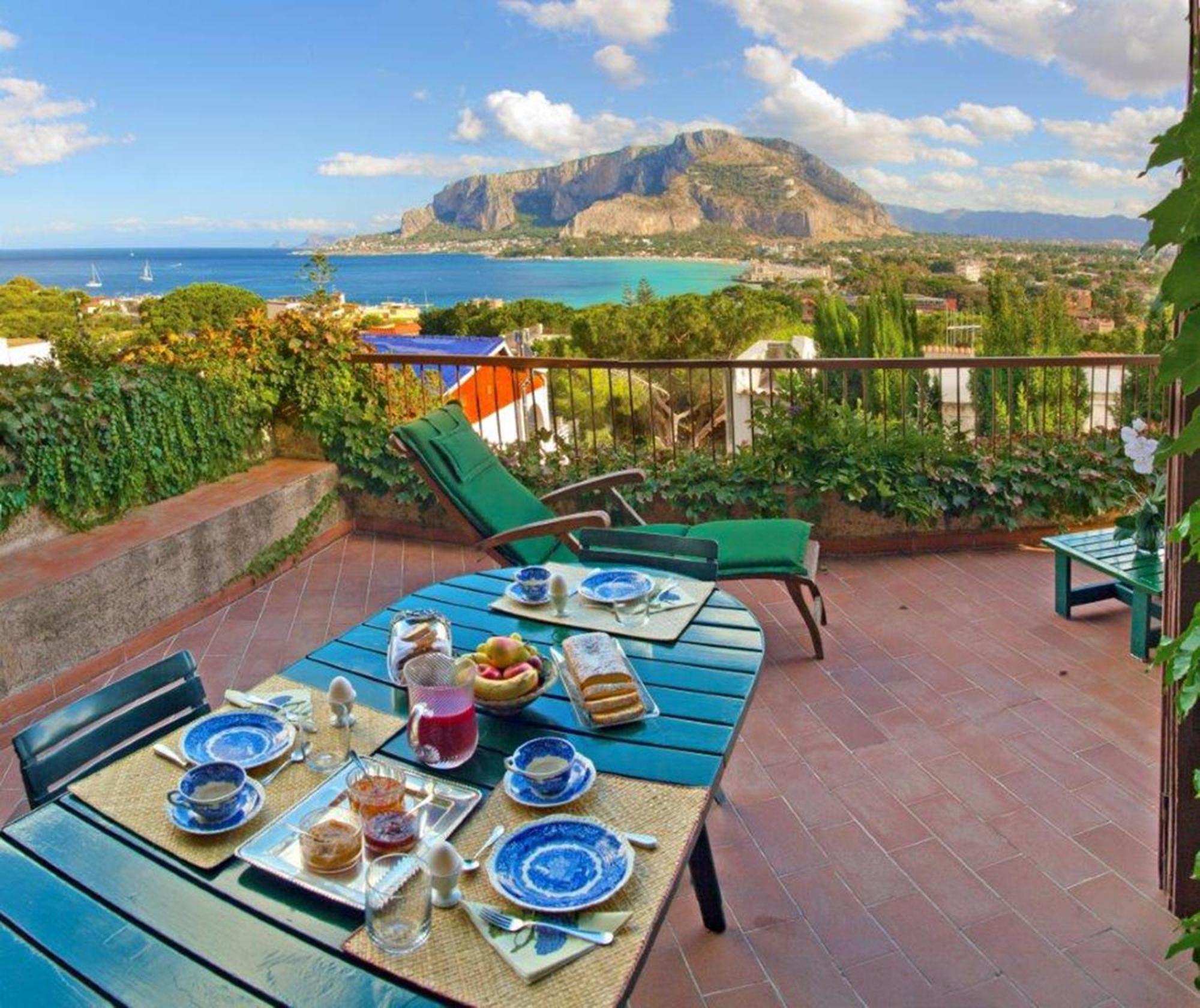 モンデッロ イル グリーチネ スル ゴールフォ Bed & Breakfast エクステリア 写真