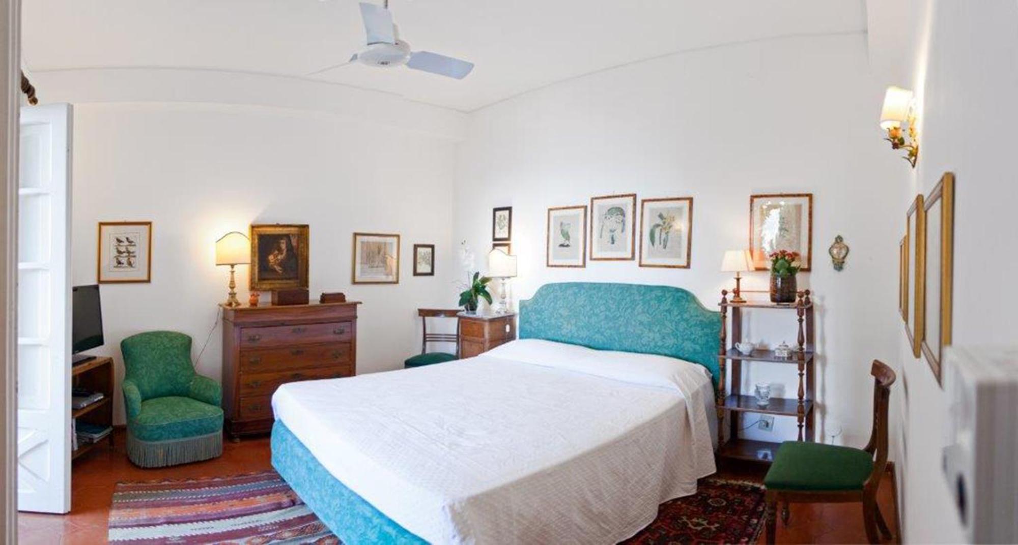 モンデッロ イル グリーチネ スル ゴールフォ Bed & Breakfast 部屋 写真